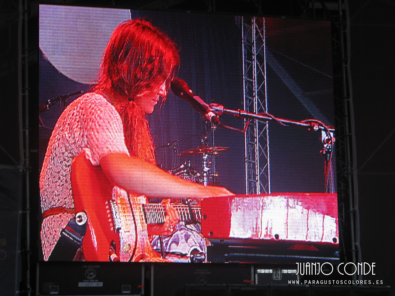 angus_and_julia_stone_optimus_alive_2011_001